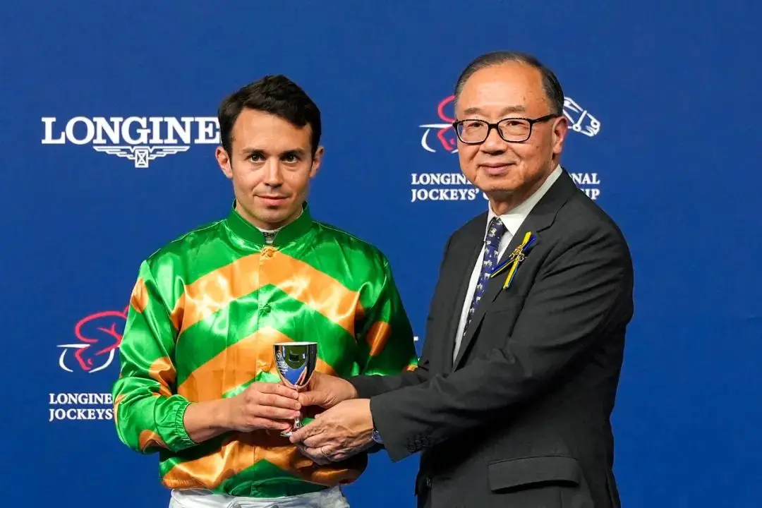 从荷兰包机,回国,匹赛马入境,香港赛马会官网,赛程安排,赛果查询,马匹资料,赛事资讯